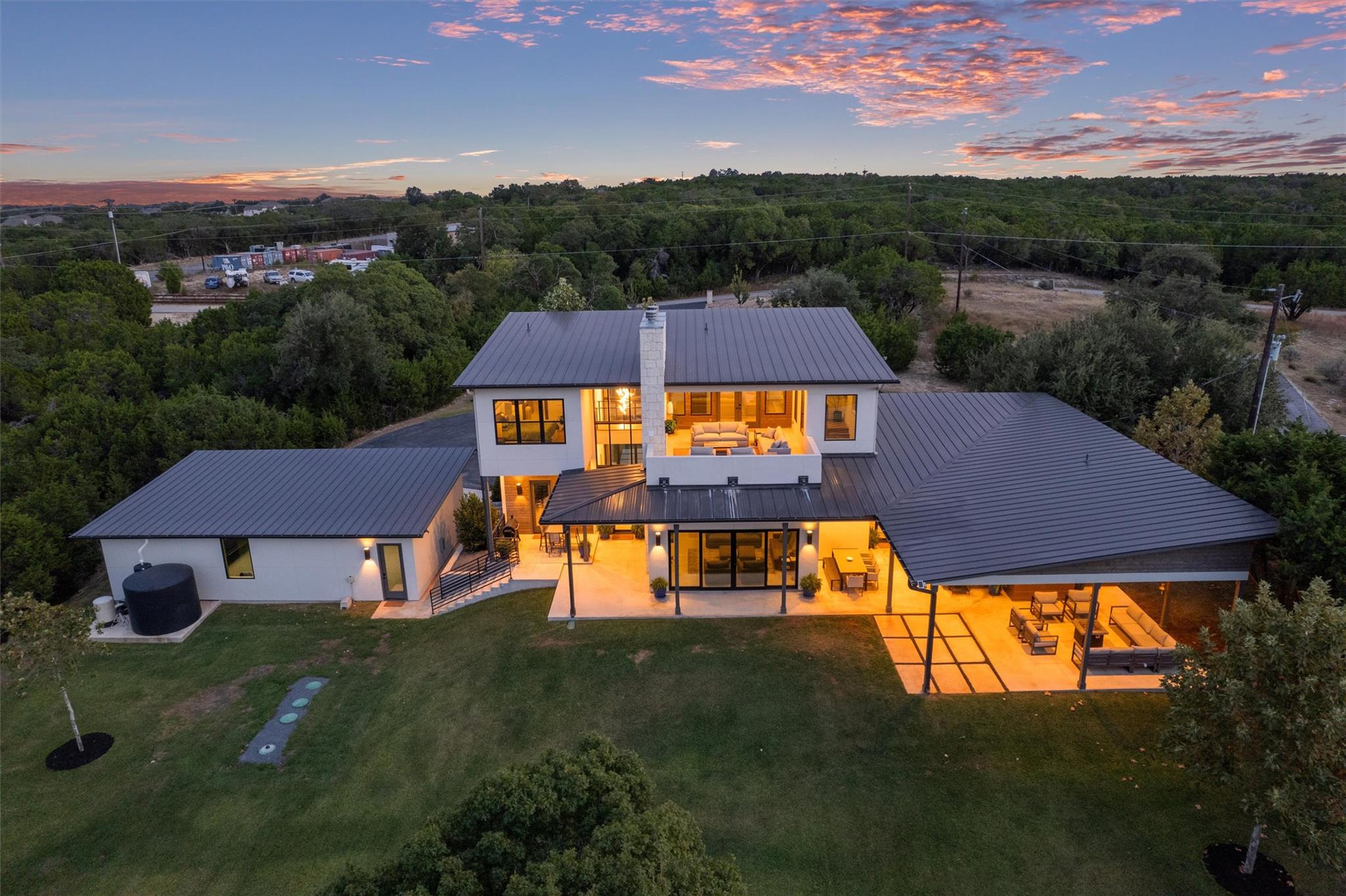 100 Overlook Dr, Liberty Hill, TX 78642