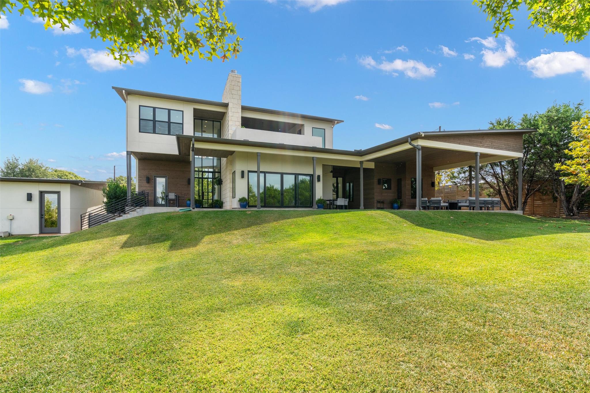 100 Overlook Dr, Liberty Hill, TX 78642