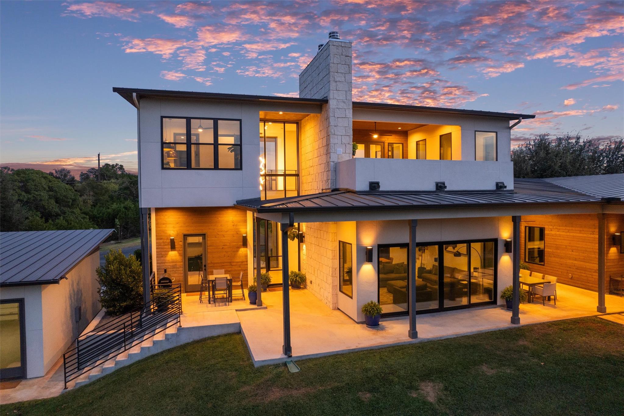 100 Overlook Dr, Liberty Hill, TX 78642