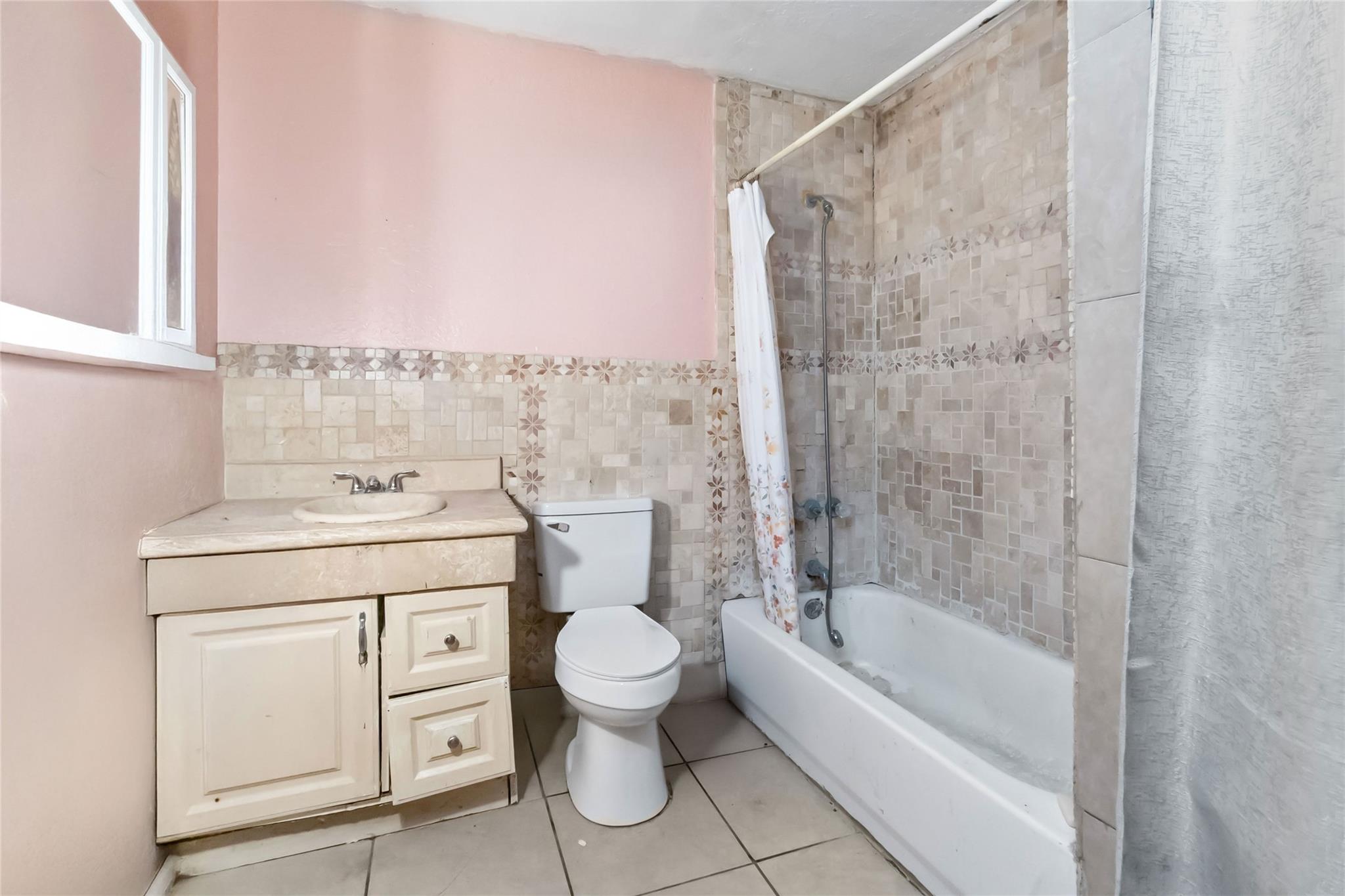 5115 Meadow Brook Ln, San Marcos, TX 78666