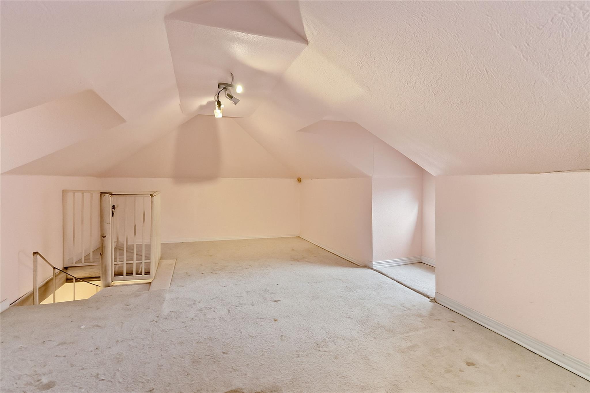 5115 Meadow Brook Ln, San Marcos, TX 78666