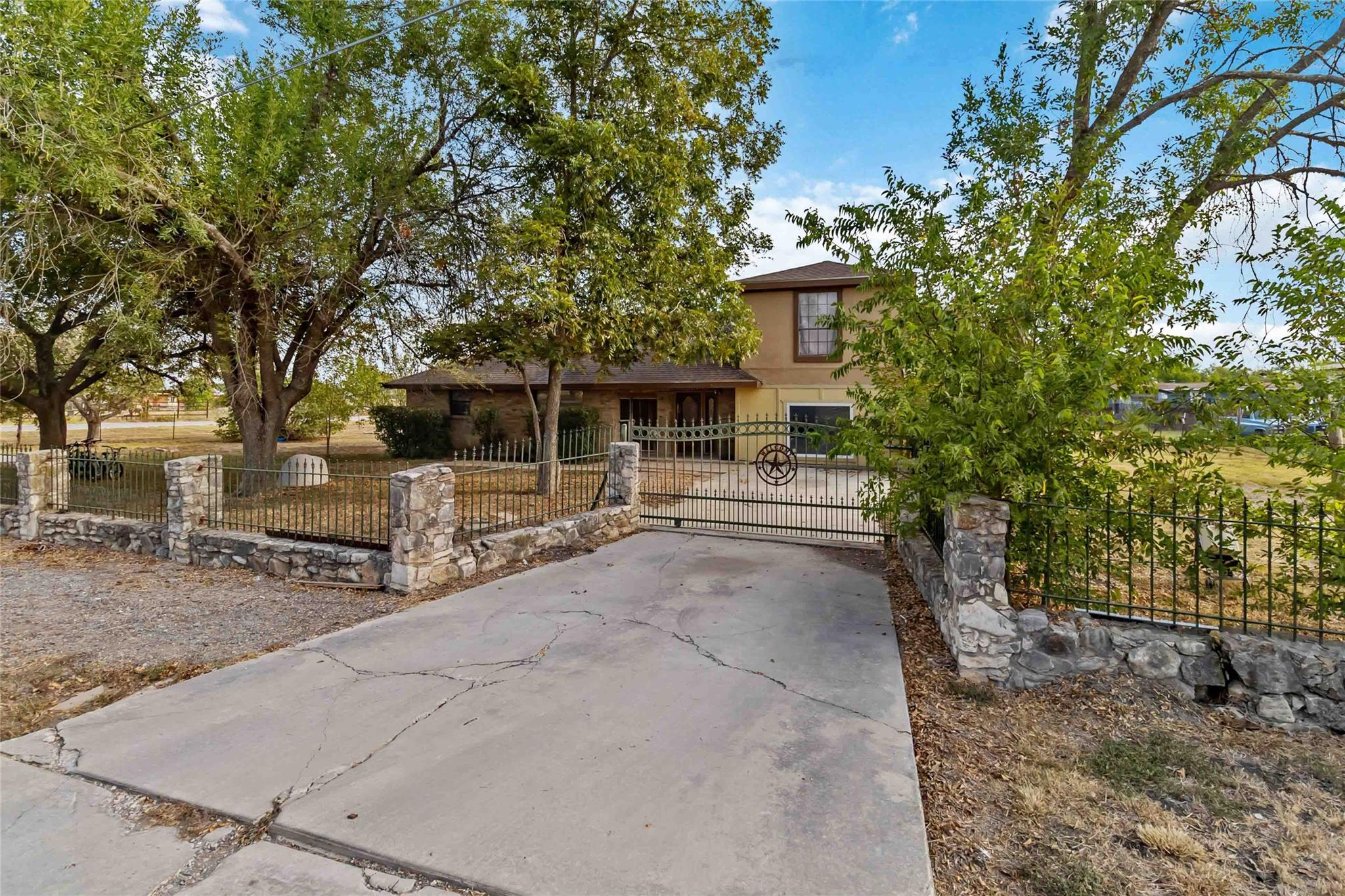 5115 Meadow Brook Ln, San Marcos, TX 78666
