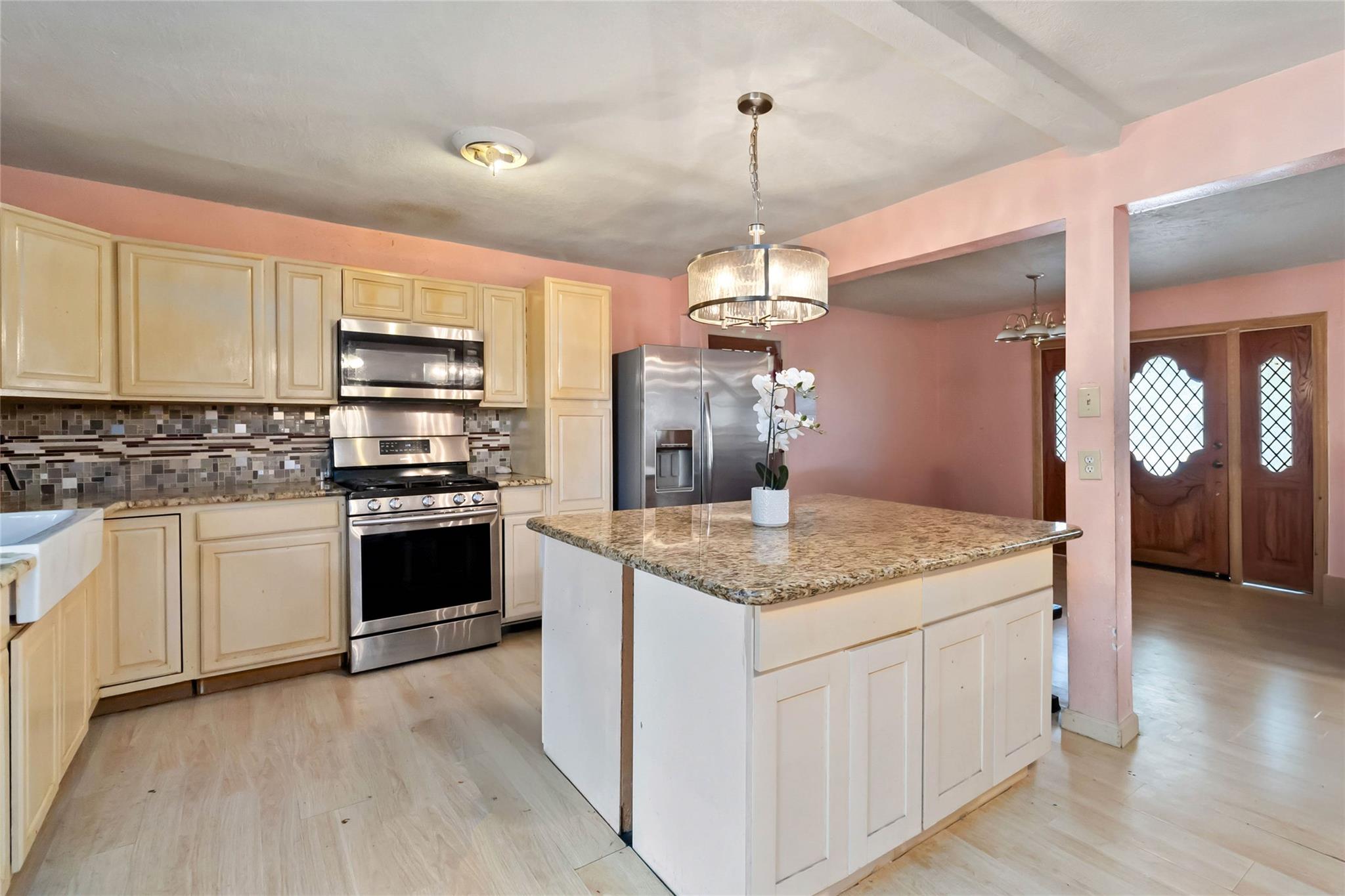 5115 Meadow Brook Ln, San Marcos, TX 78666