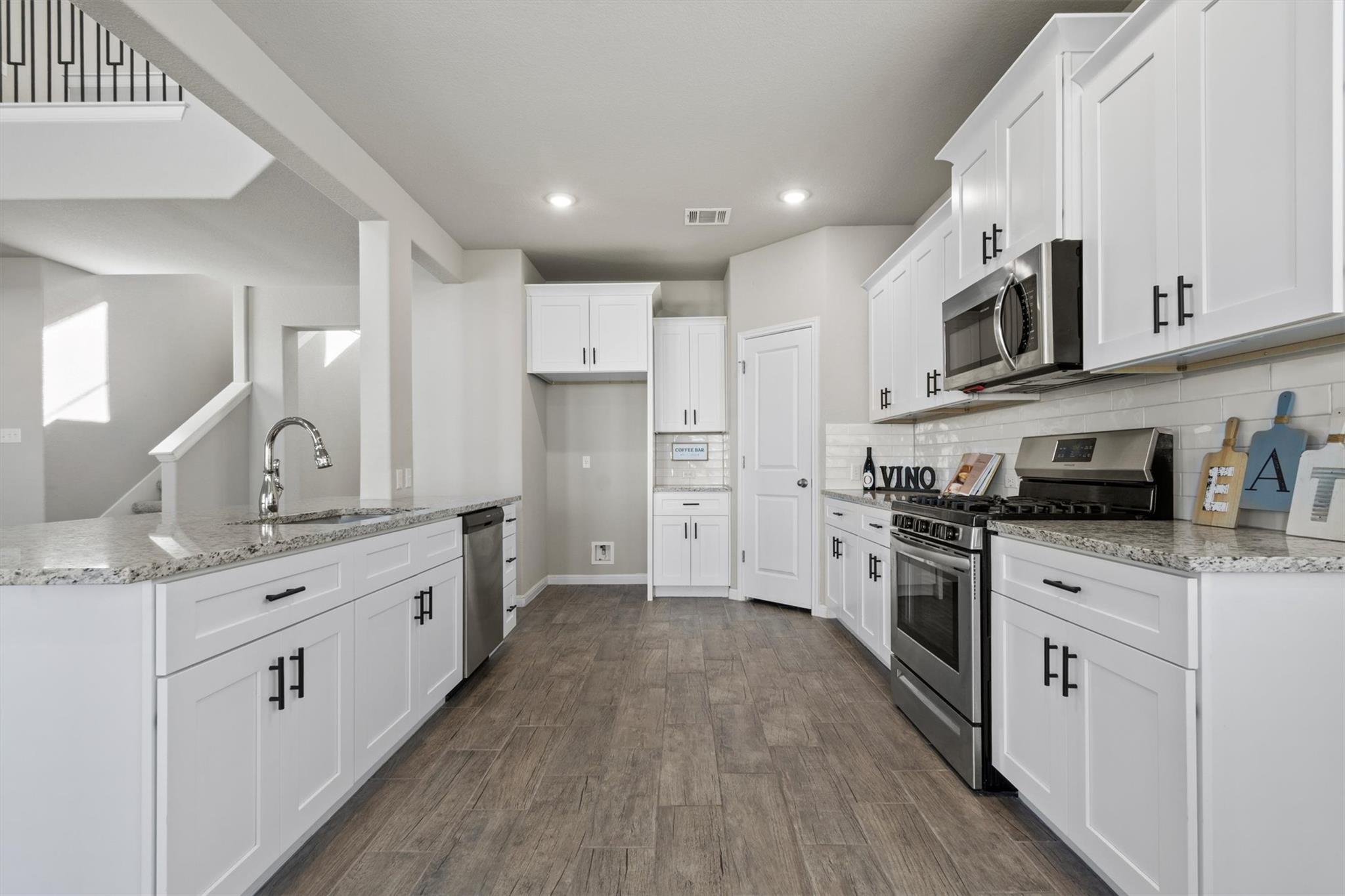 301 Greenway Dr, Georgetown, TX 78628