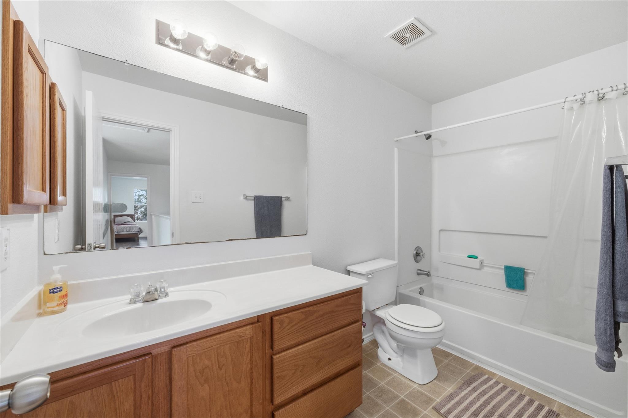 16506 Caballo Vly, Selma, TX 78154