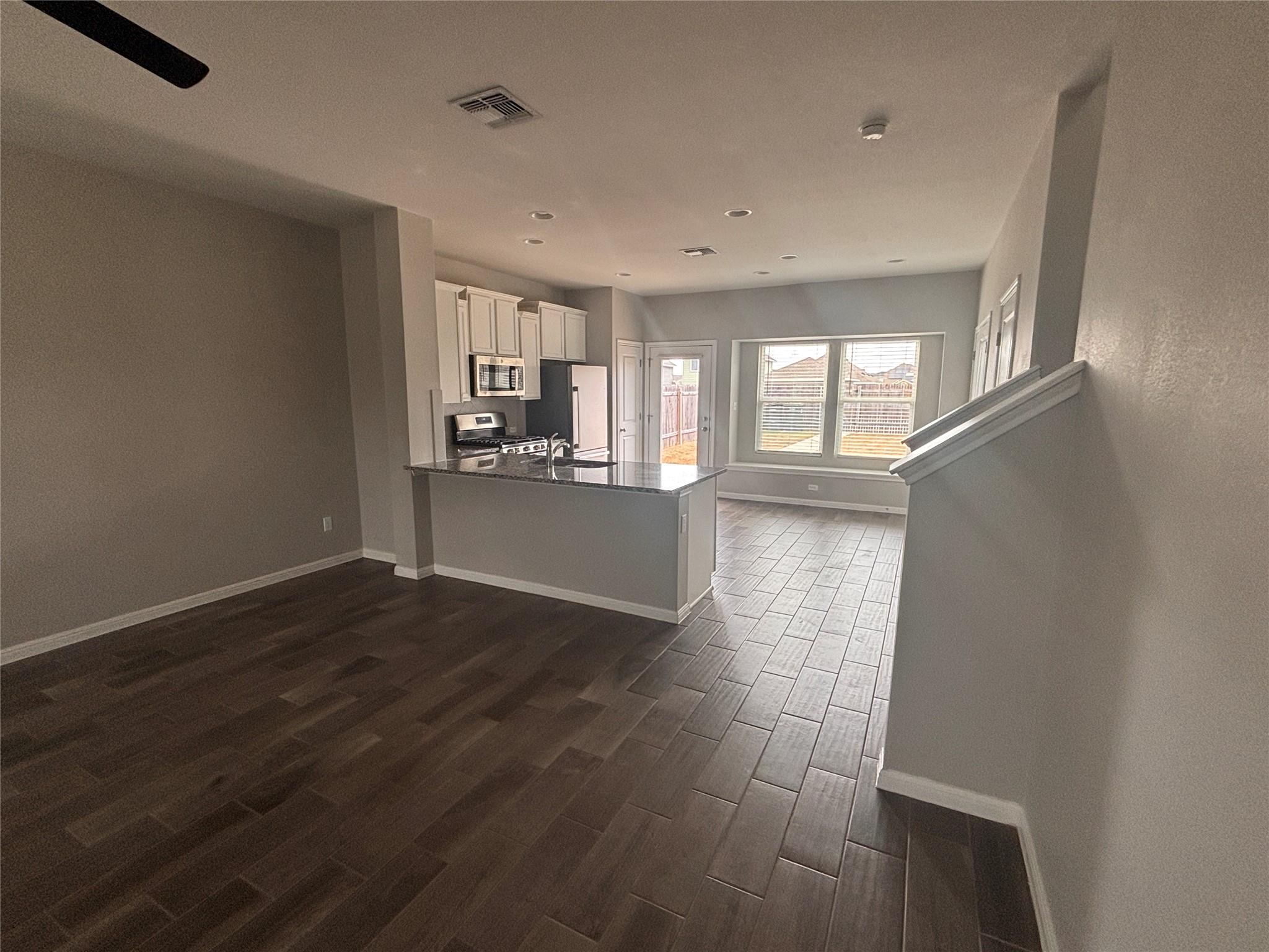 2916 Brand Iron Dr, San Marcos, TX 78666