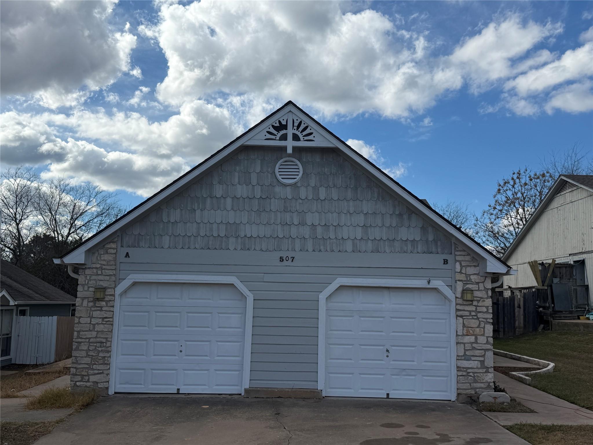 507 Cutty Trl # B, Lakeway, TX 78734