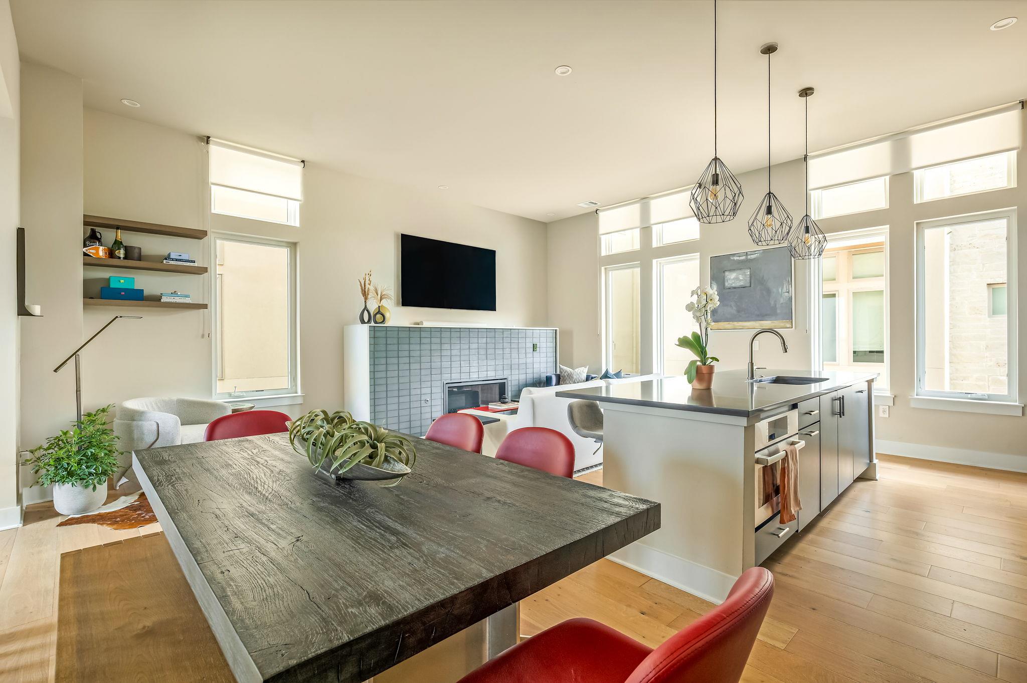 2300 Enfield Rd # 302, Austin, TX 78703