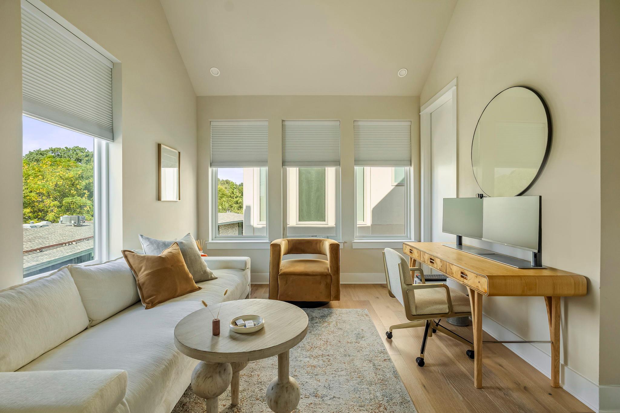 2300 Enfield Rd # 302, Austin, TX 78703