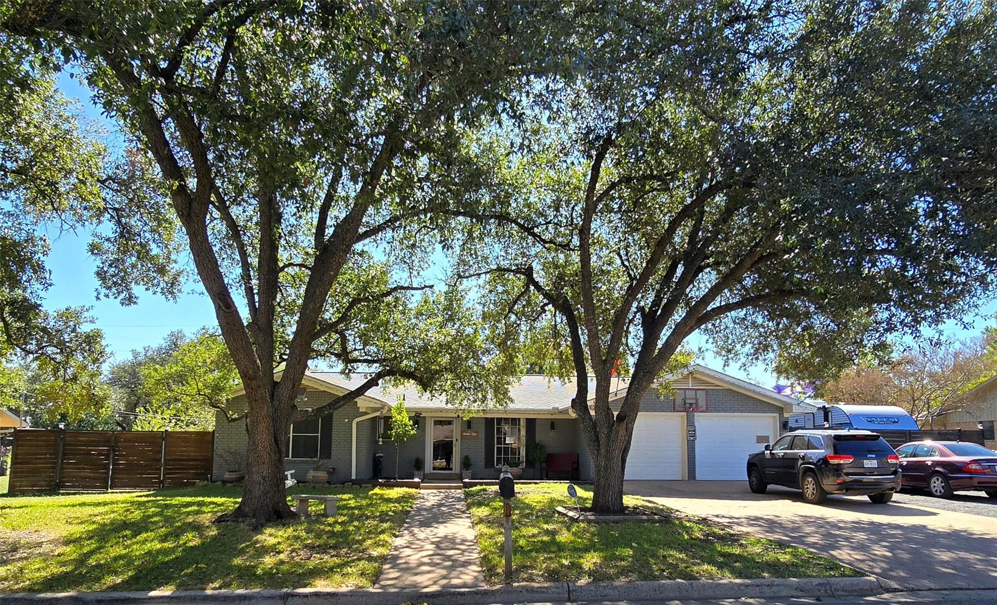 1908 Dawn Dr, Georgetown, TX 78628