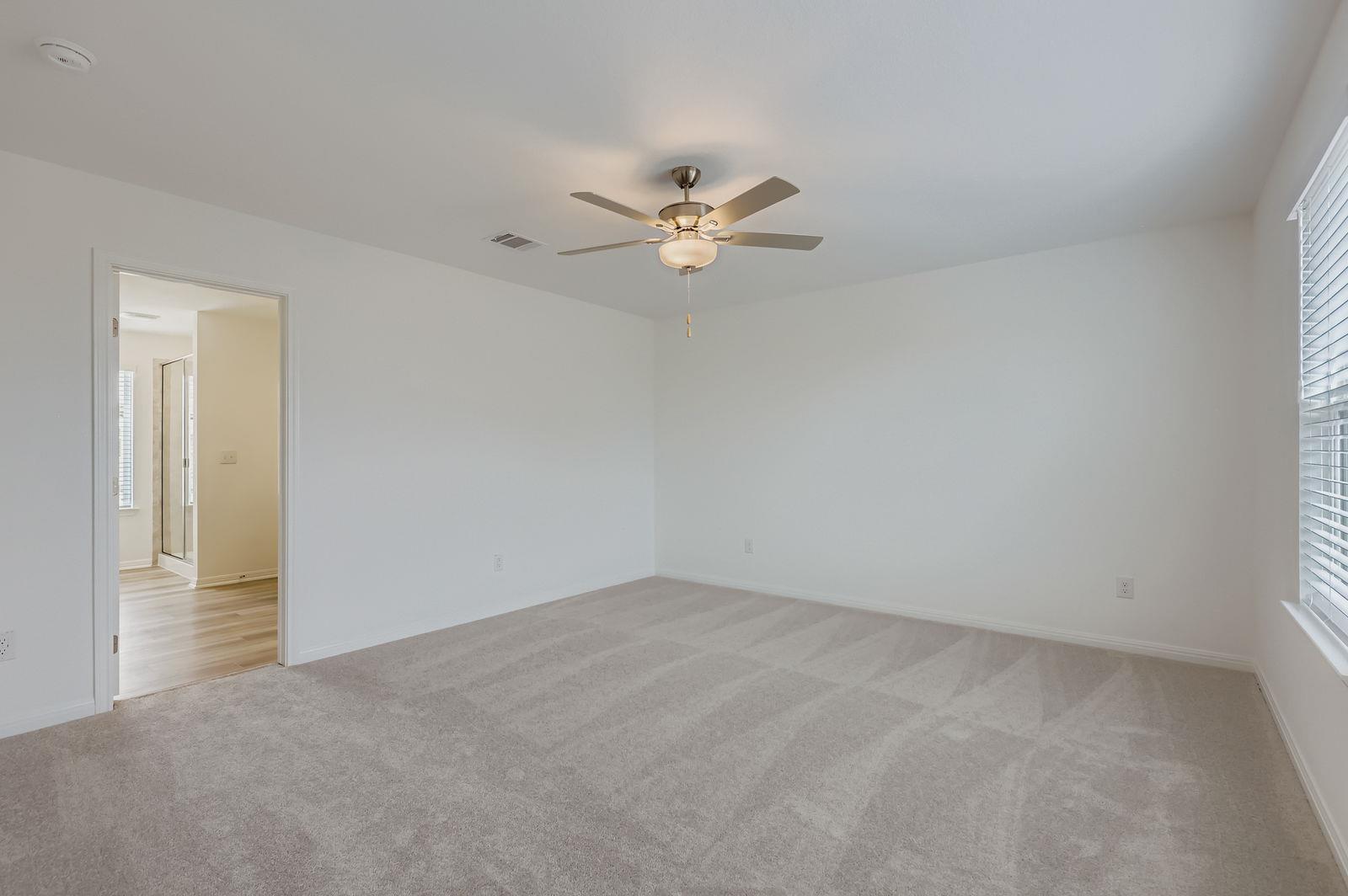 13908 Edna Maxine Walk, Del Valle, TX 78617