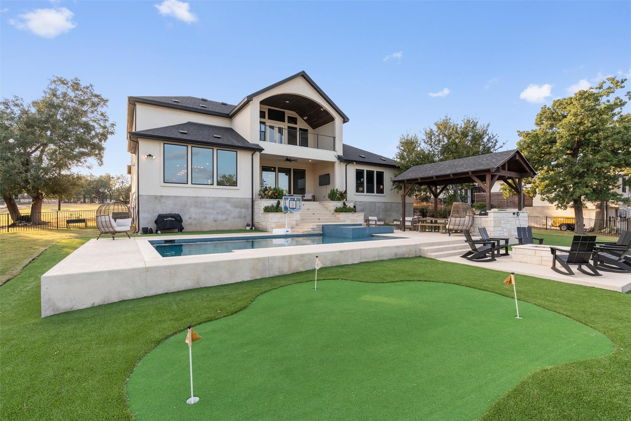 1008 Eagle Point Dr, Georgetown, TX 78628