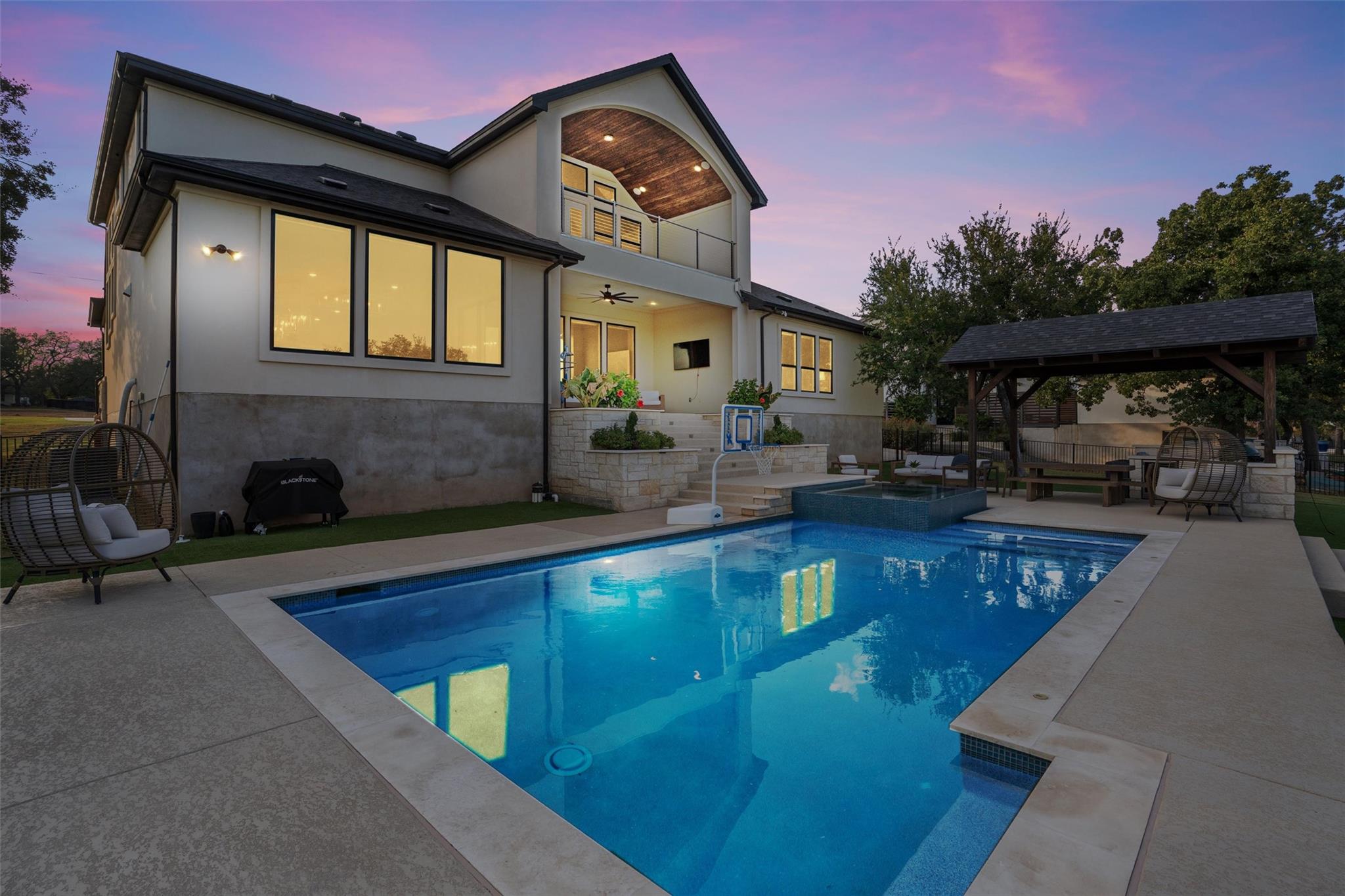 1008 Eagle Point Dr, Georgetown, TX 78628