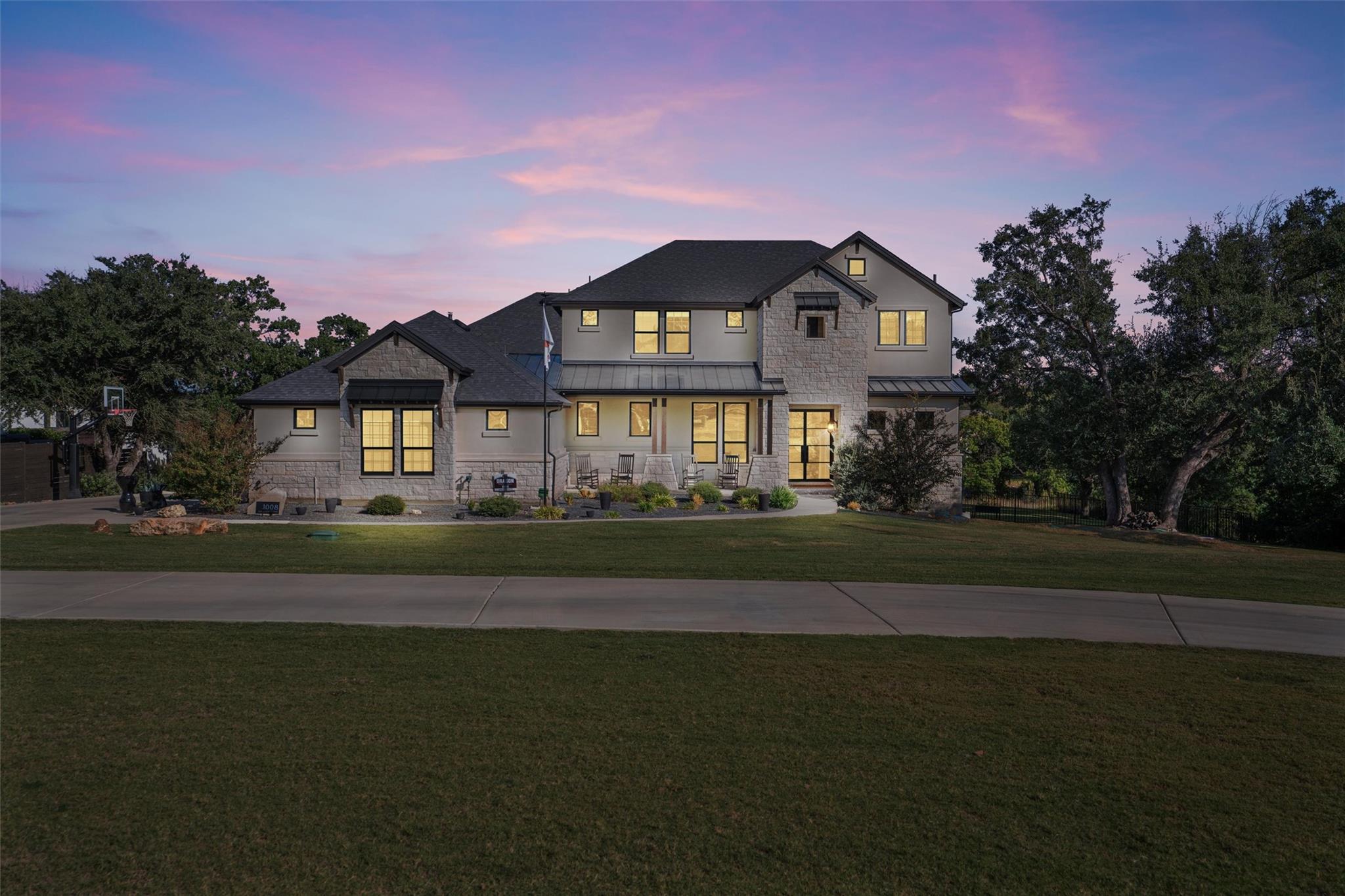 1008 Eagle Point Dr, Georgetown, TX 78628