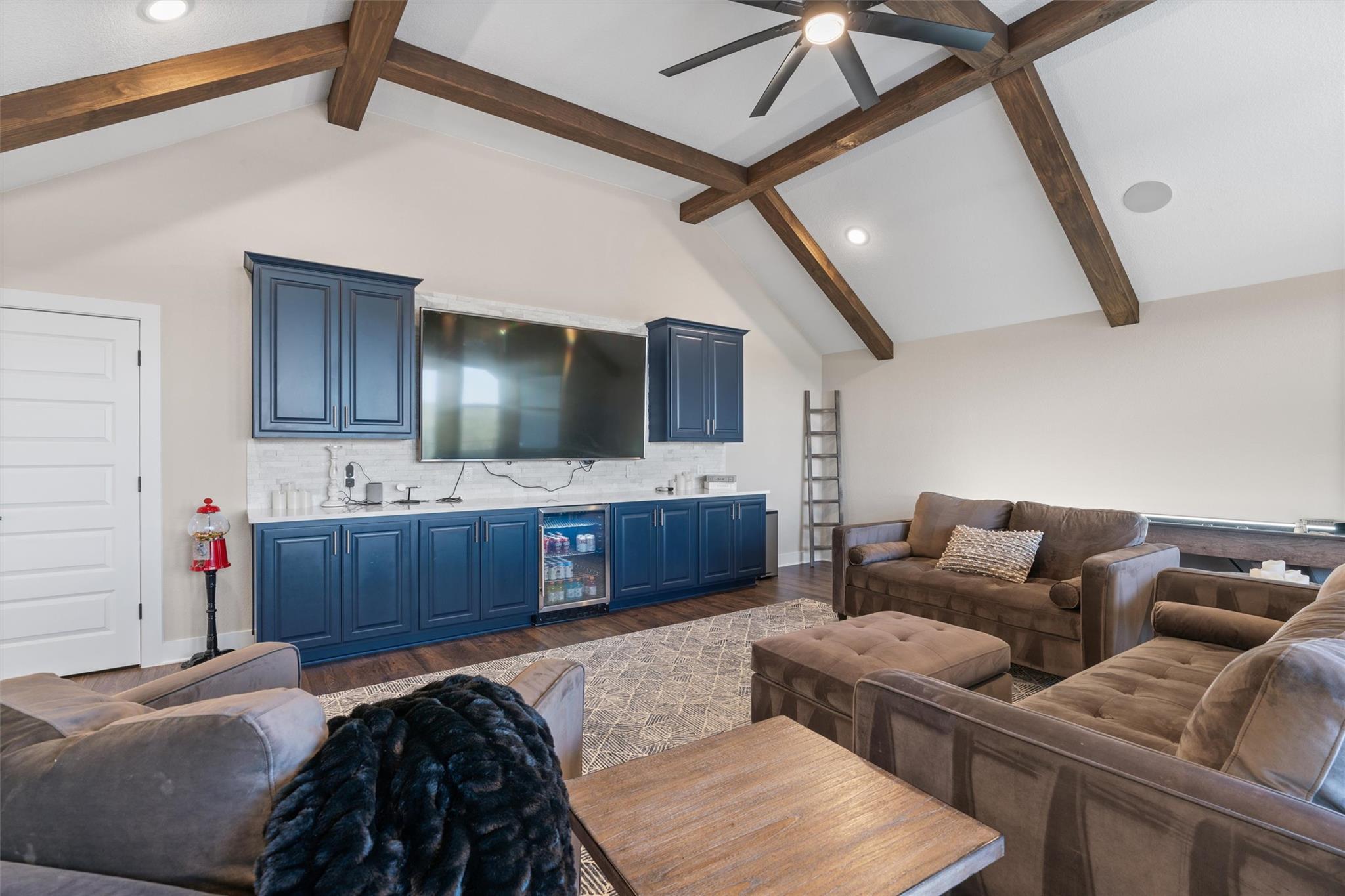 1008 Eagle Point Dr, Georgetown, TX 78628