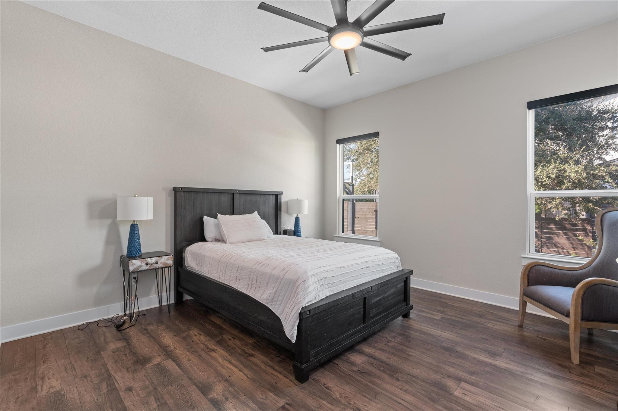 1008 Eagle Point Dr, Georgetown, TX 78628