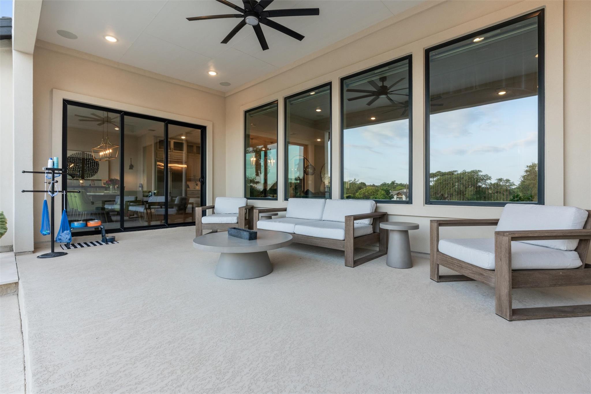 1008 Eagle Point Dr, Georgetown, TX 78628