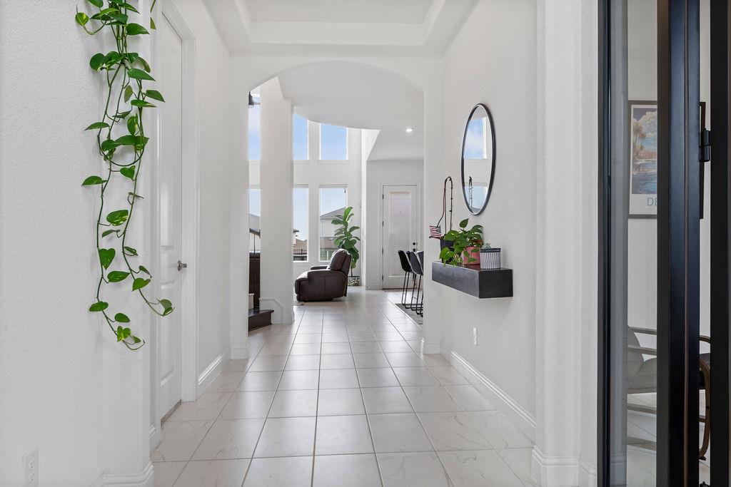 920 Villa Rialto Vw, Leander, TX 78641