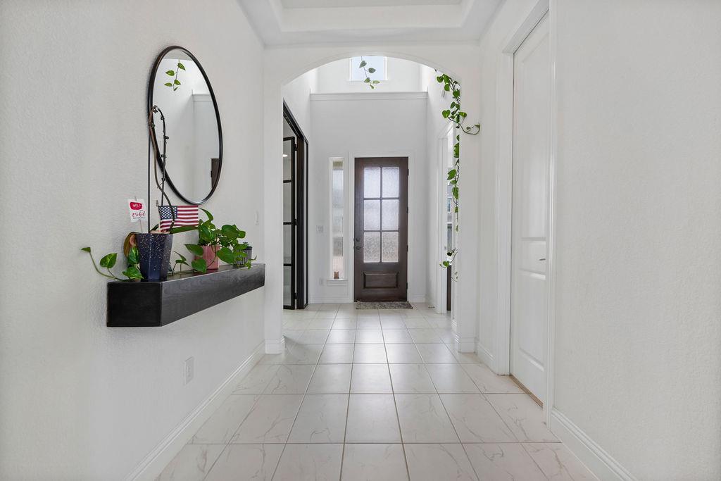 920 Villa Rialto Vw, Leander, TX 78641