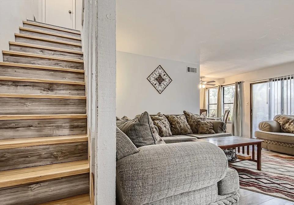 9026 Sawtooth Ln # A, Austin, TX 78729