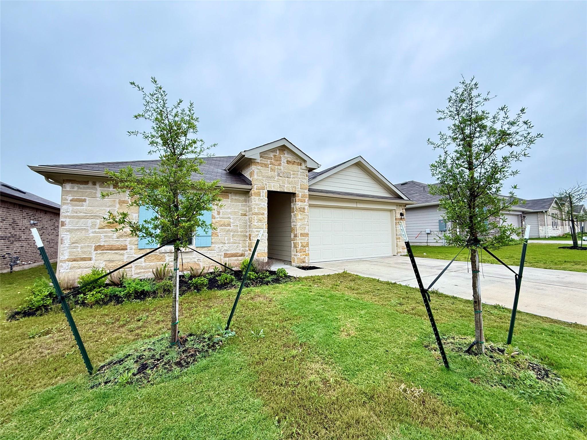 251 Arroyo Sweetwood Cir, Kyle, TX 78640