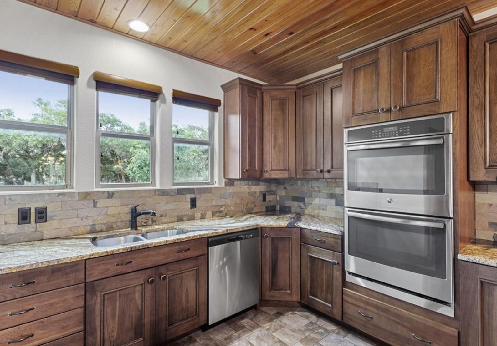 20603 Ridgeview Rd, Lago Vista, TX 78645