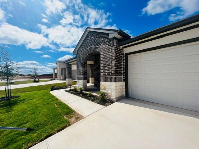 803 Pease River Way, Hutto, TX 78634