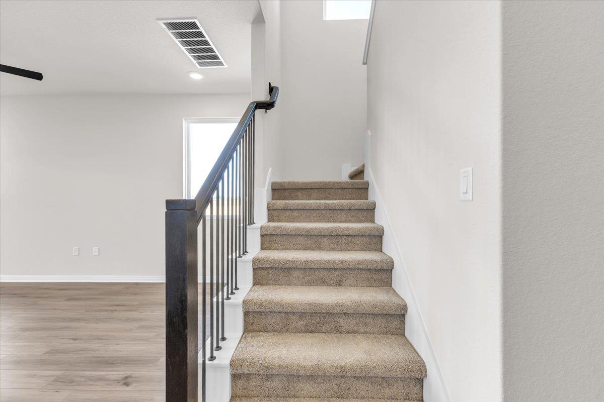 302 Willow Heights Dr, Hutto, TX 78634