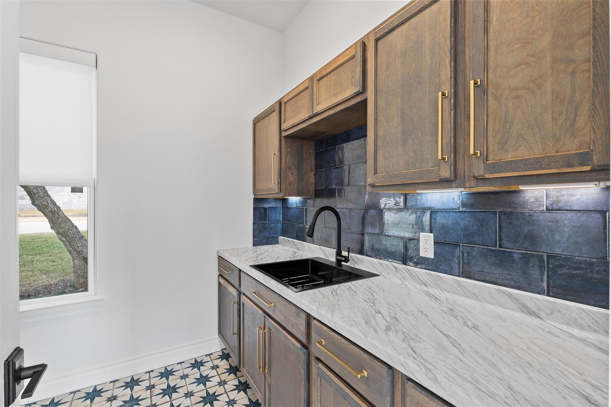 109 Star Thistle Trl, Georgetown, TX 78628