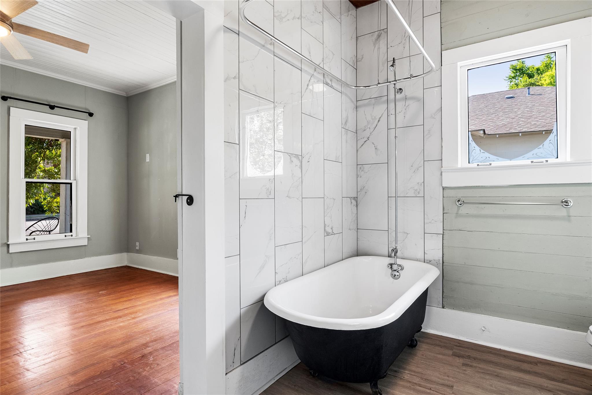 108 N Avenue B, Elgin, TX 78621