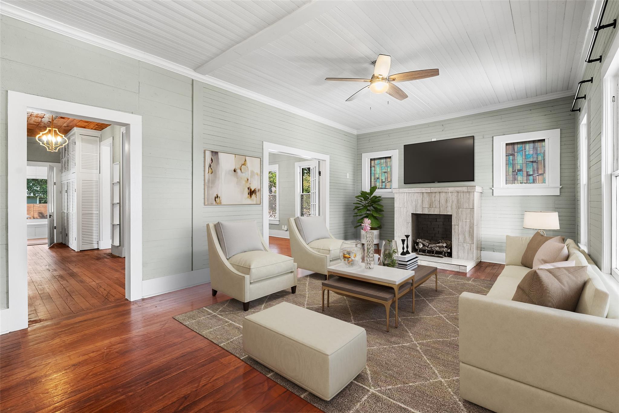 108 N Avenue B, Elgin, TX 78621