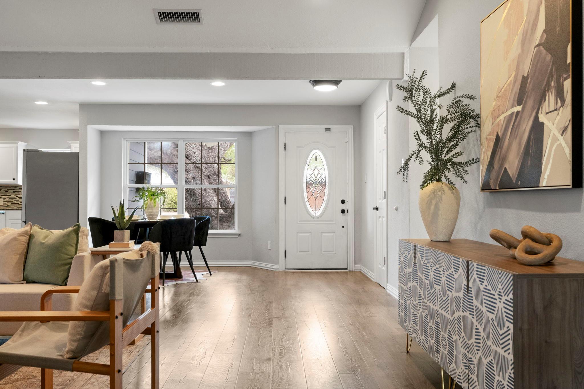 4704 Roundup Trl, Austin, TX 78745