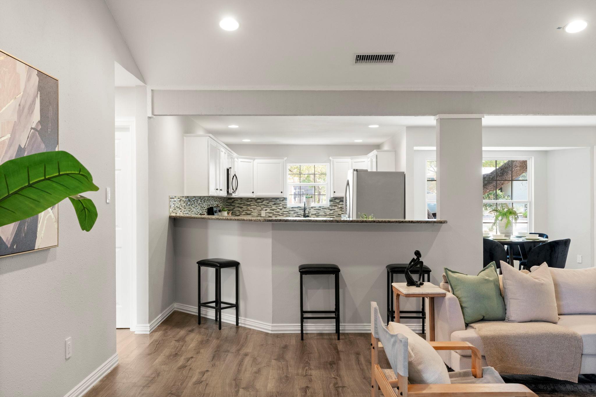 4704 Roundup Trl, Austin, TX 78745