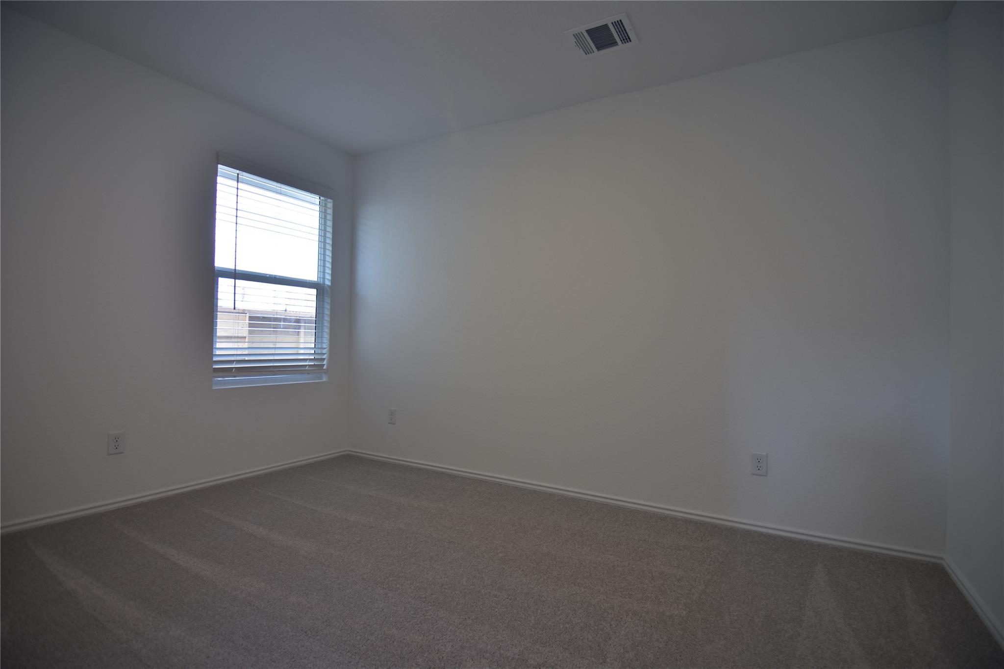 373 Keefer Ln, Kyle, TX 78640