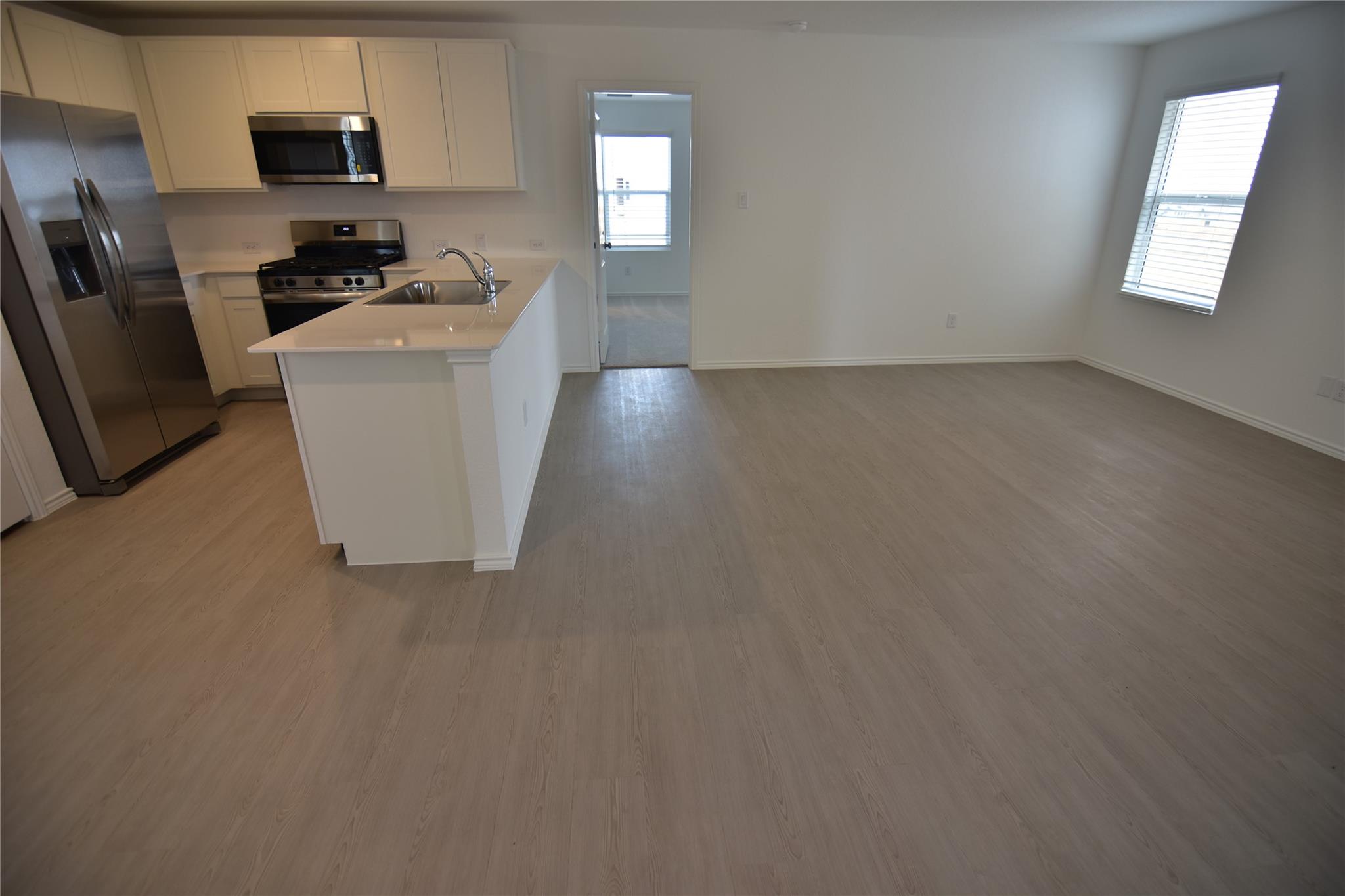 373 Keefer Ln, Kyle, TX 78640