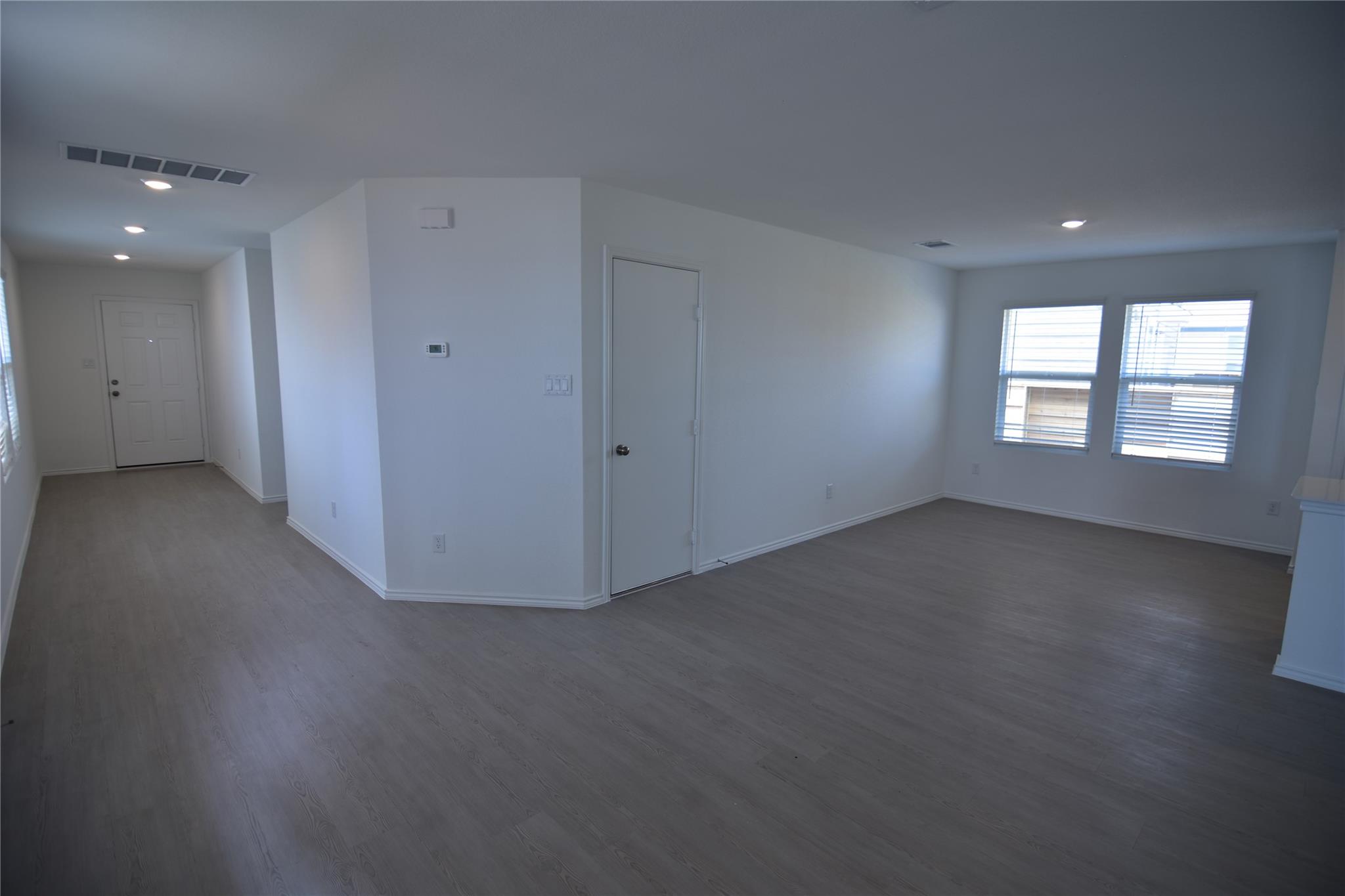 373 Keefer Ln, Kyle, TX 78640