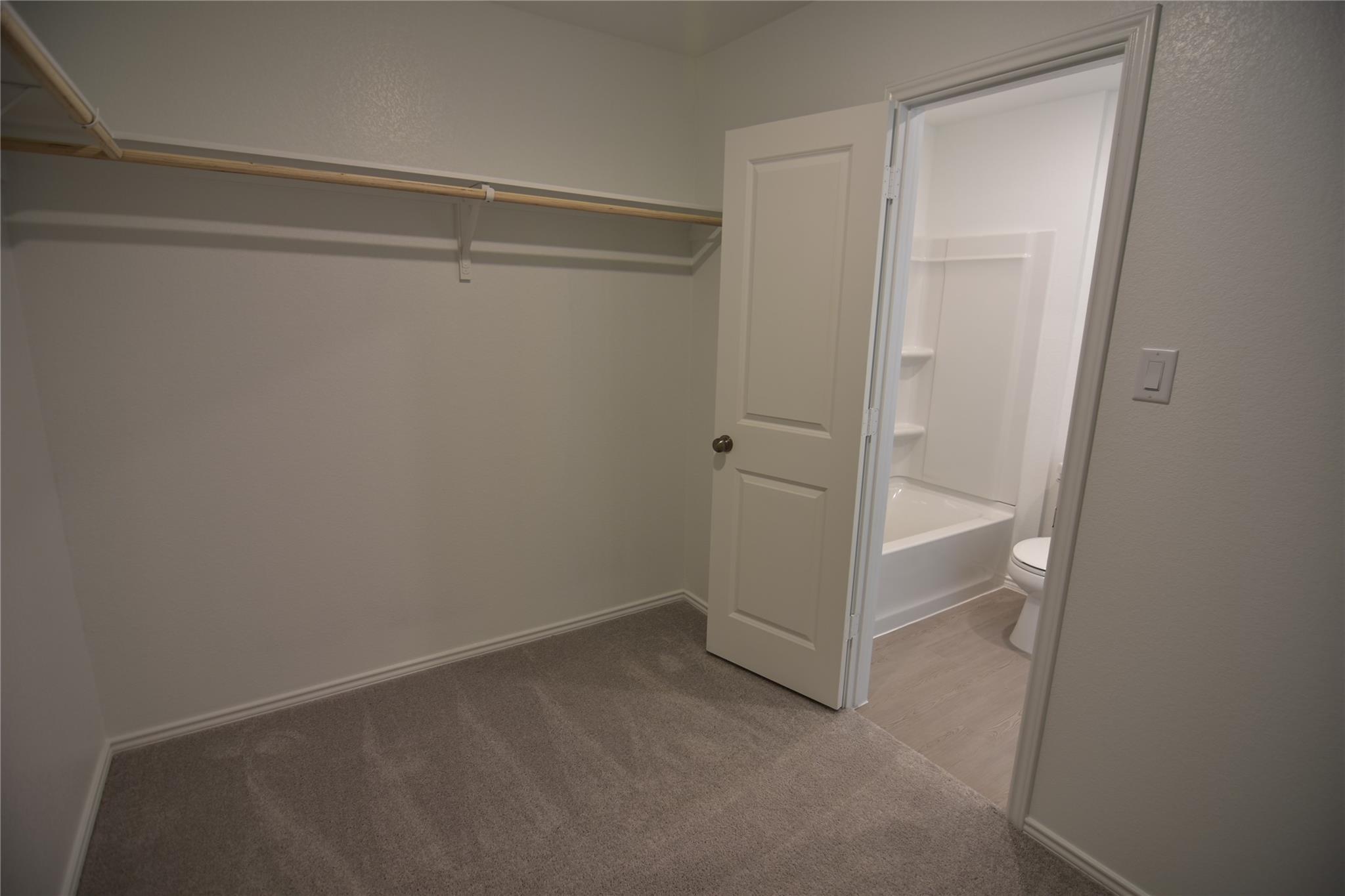 373 Keefer Ln, Kyle, TX 78640