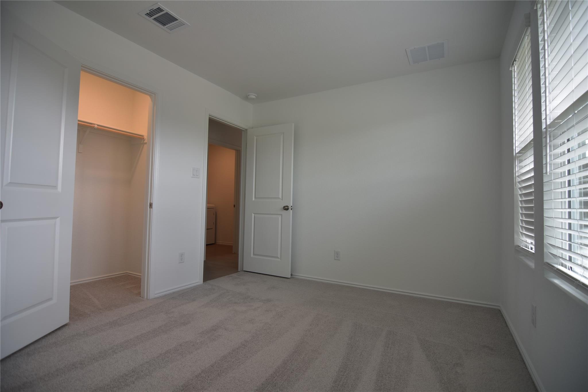 373 Keefer Ln, Kyle, TX 78640