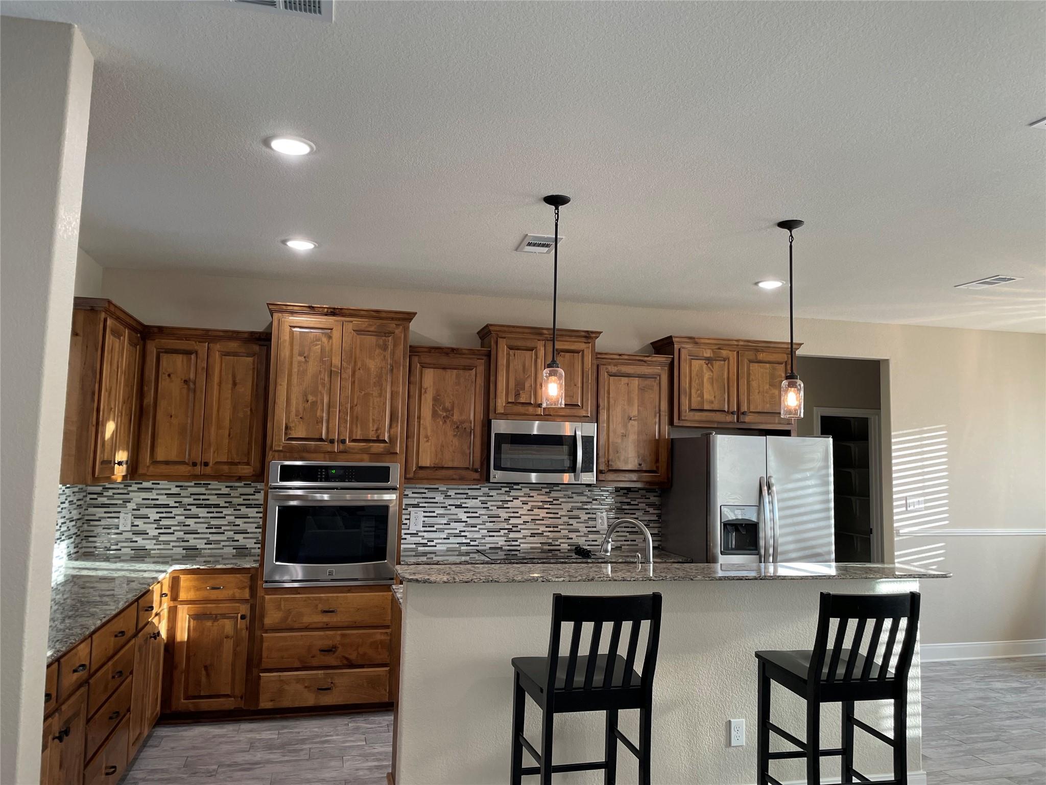 9812 Southshore Dr, Salado, TX 76571