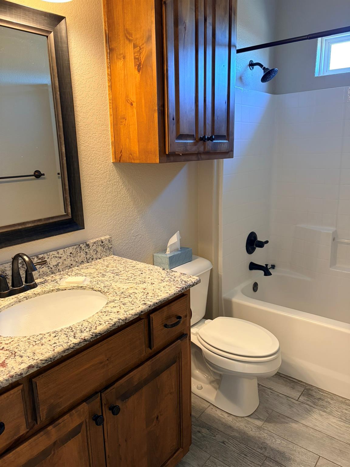 9812 Southshore Dr, Salado, TX 76571