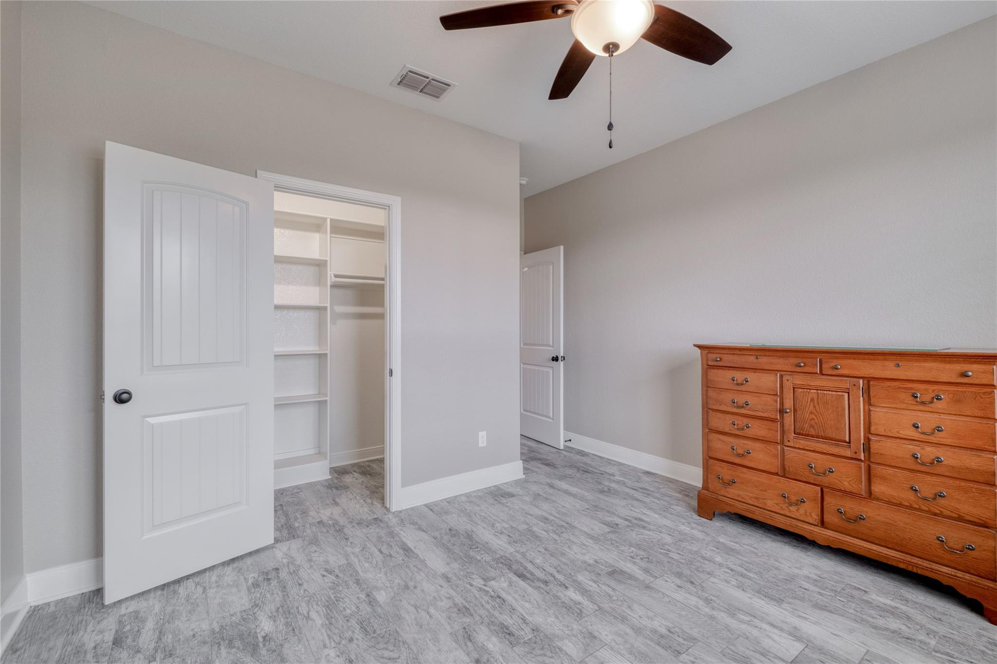 9812 Southshore Dr, Salado, TX 76571