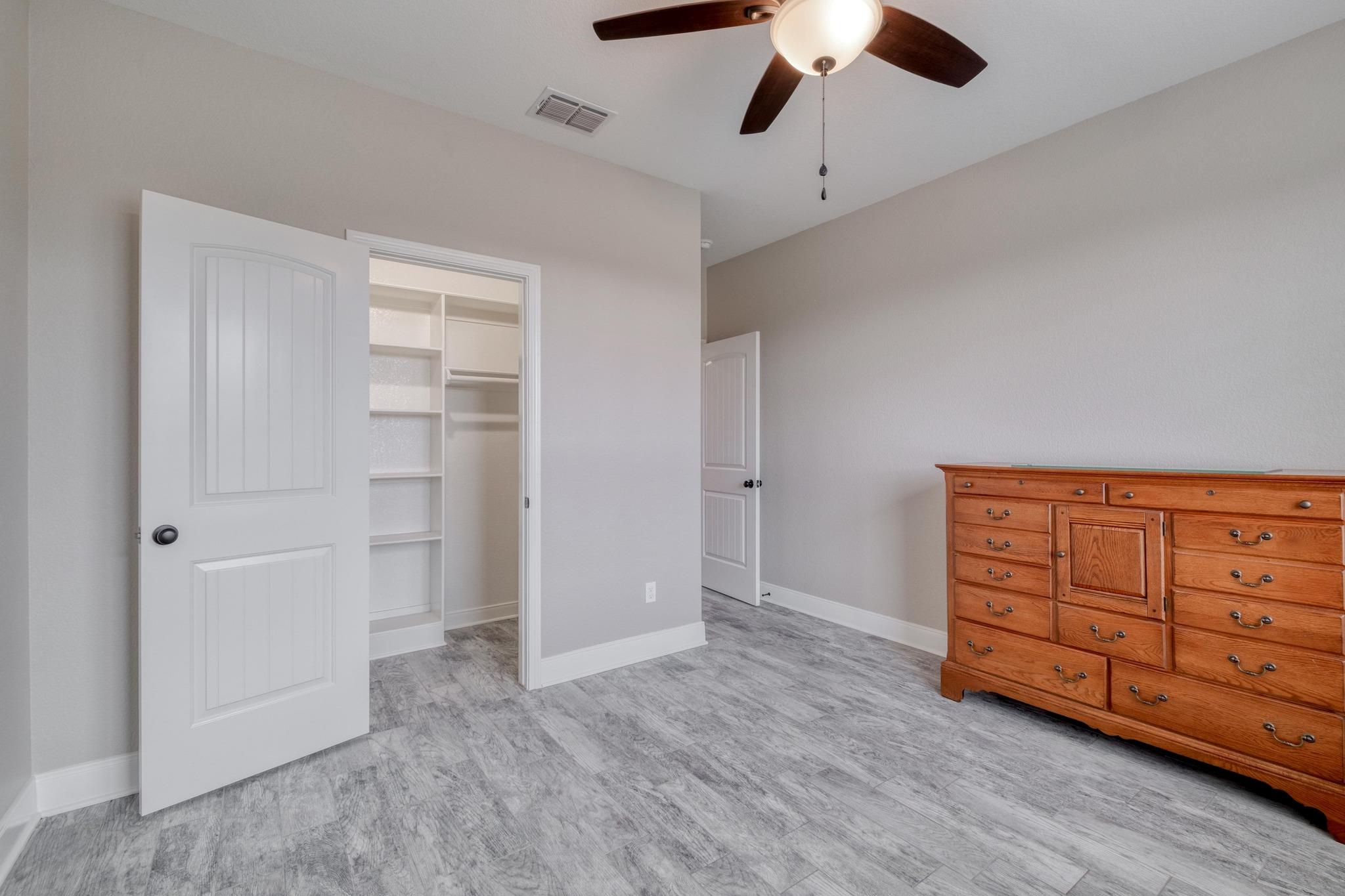 9812 Southshore Dr, Salado, TX 76571