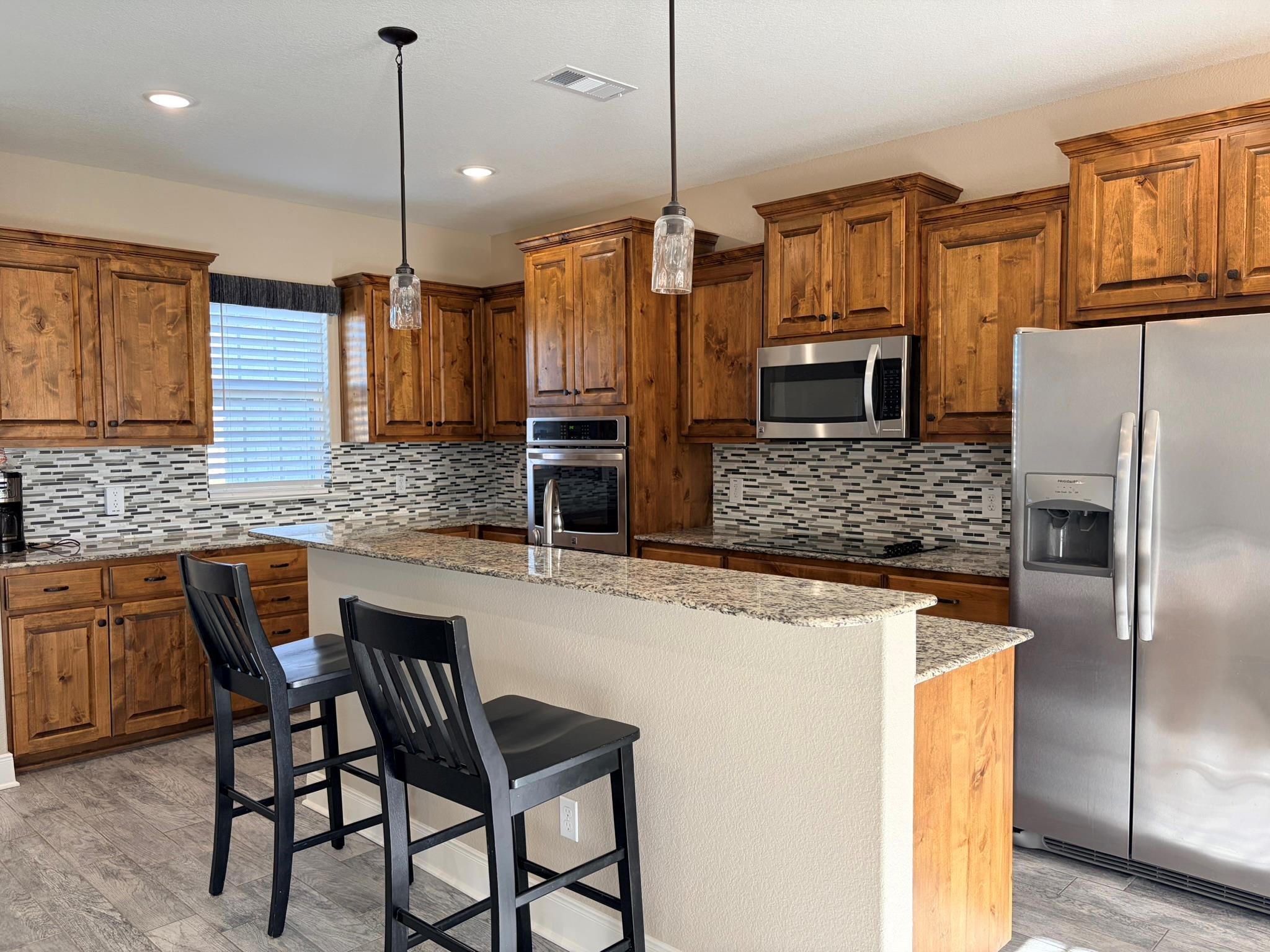 9812 Southshore Dr, Salado, TX 76571