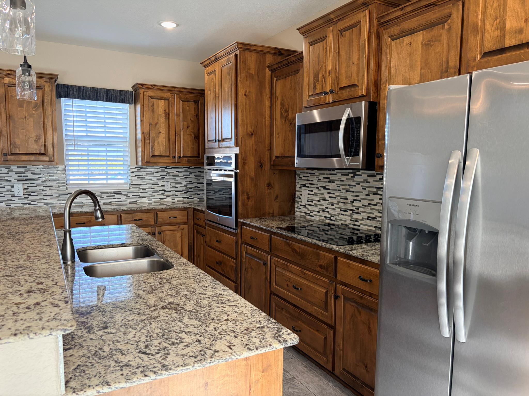 9812 Southshore Dr, Salado, TX 76571