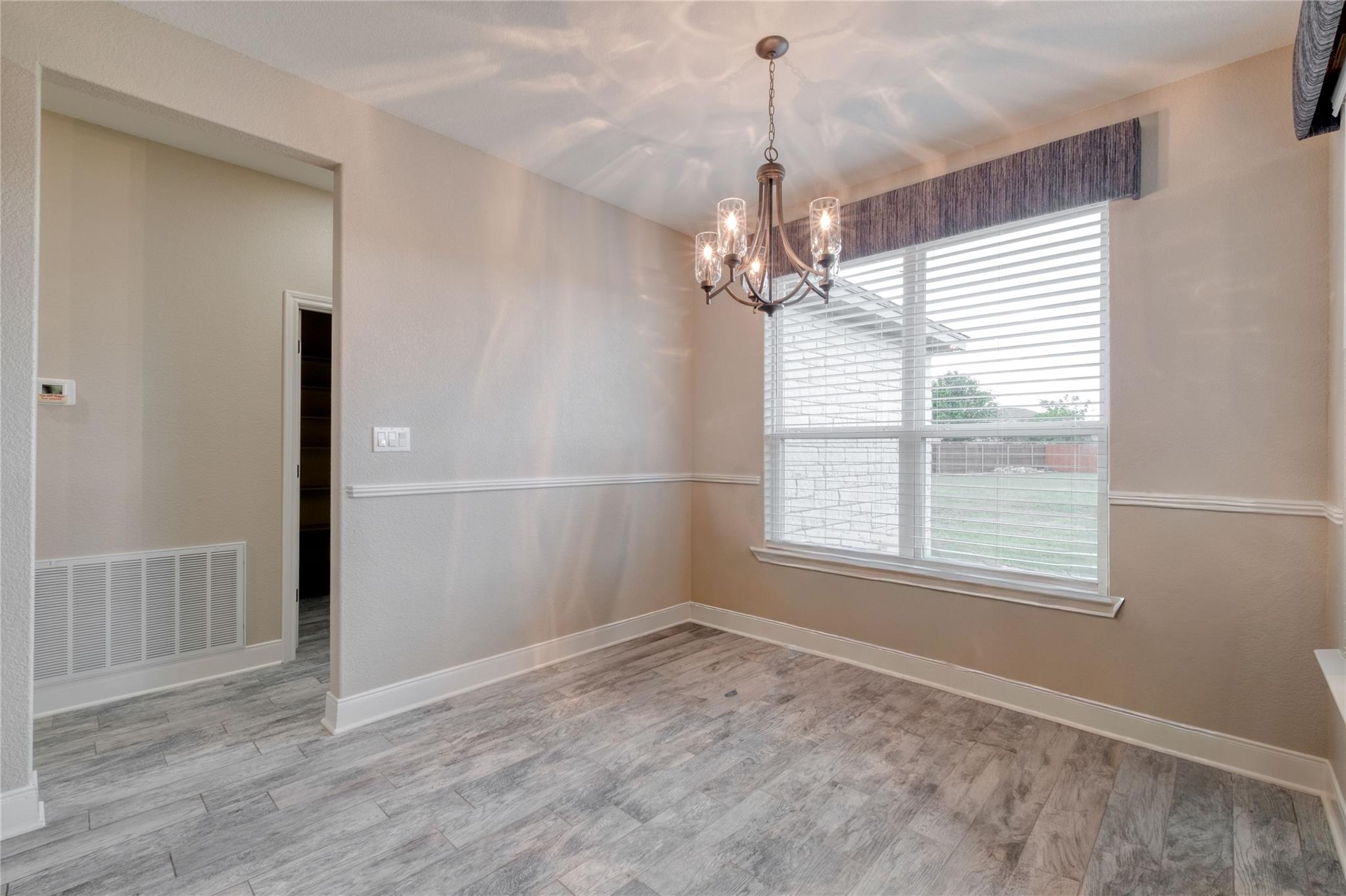 9812 Southshore Dr, Salado, TX 76571