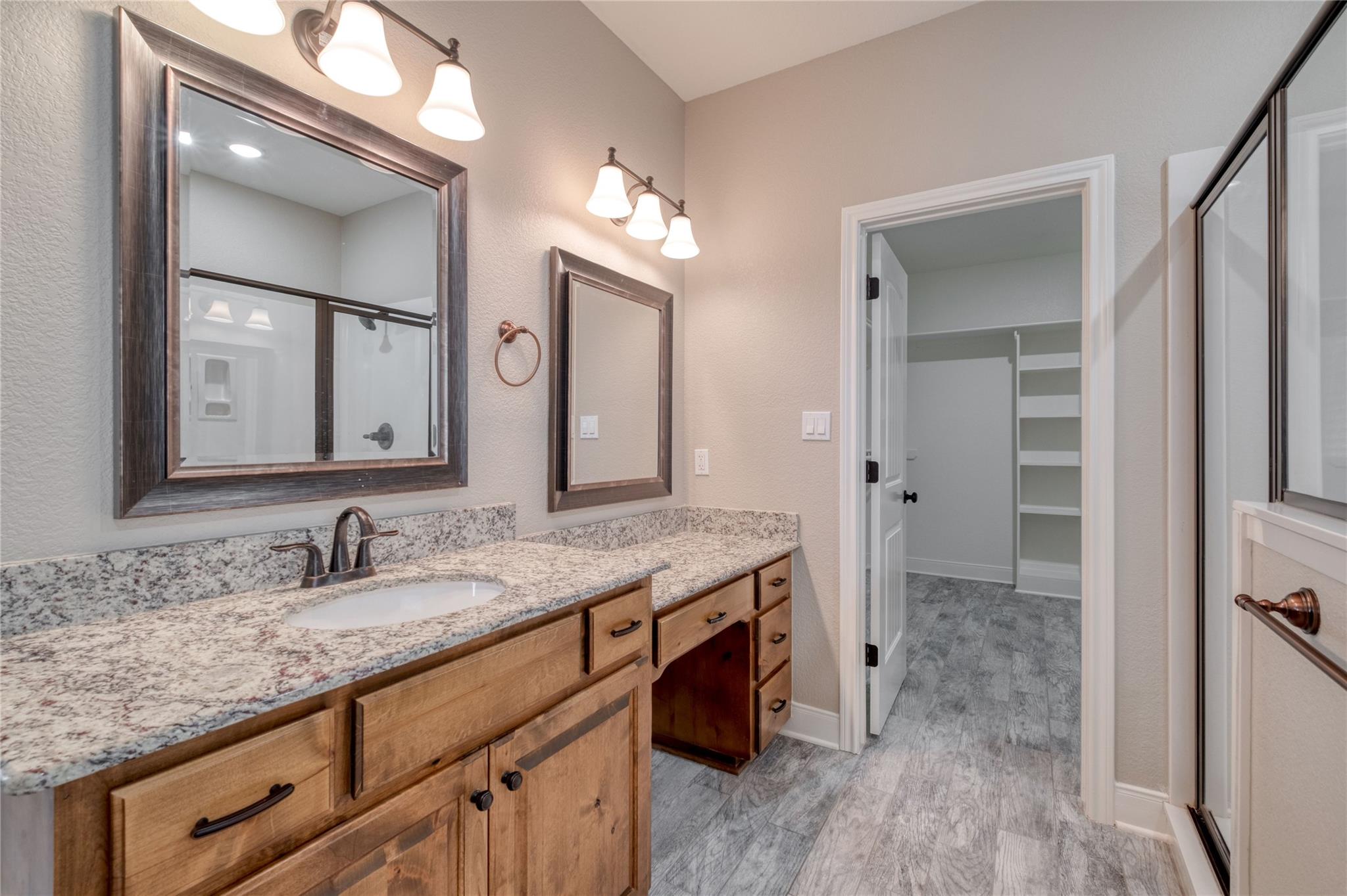 9812 Southshore Dr, Salado, TX 76571