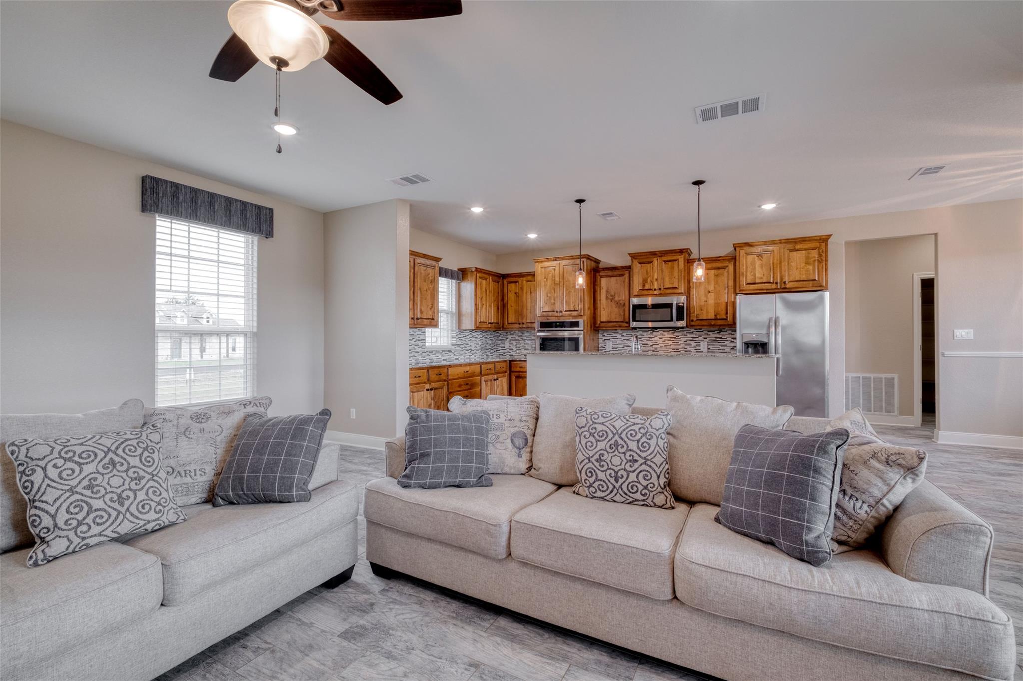 9812 Southshore Dr, Salado, TX 76571