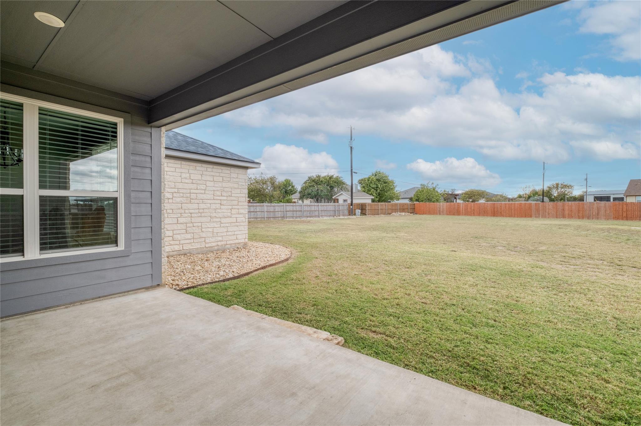 9812 Southshore Dr, Salado, TX 76571