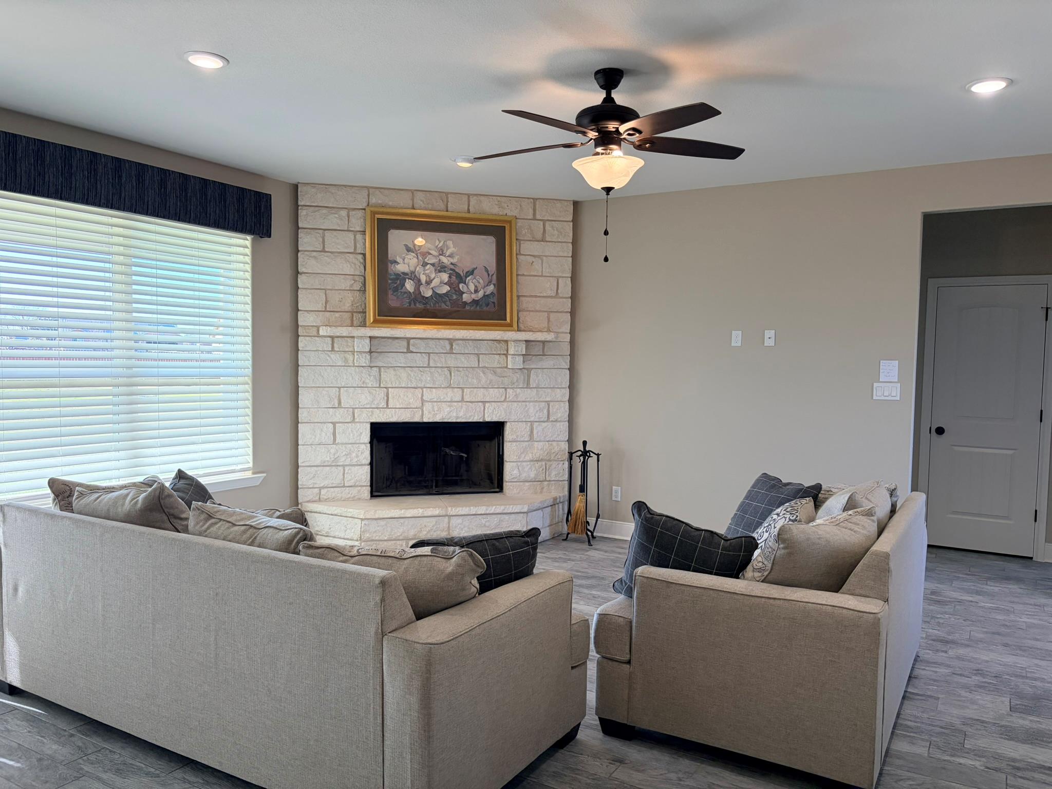 9812 Southshore Dr, Salado, TX 76571