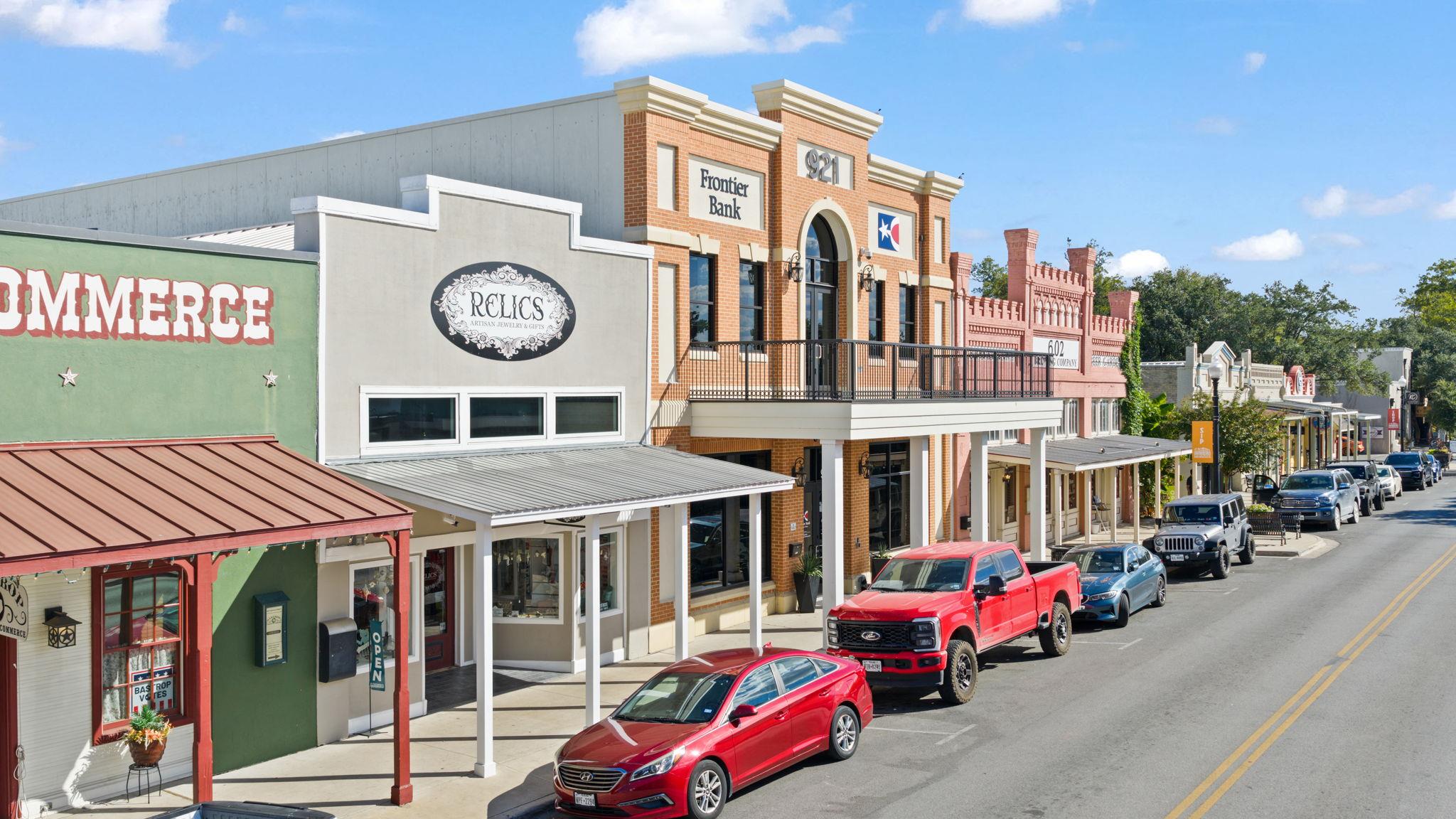 925 Main St, Bastrop, TX 78602